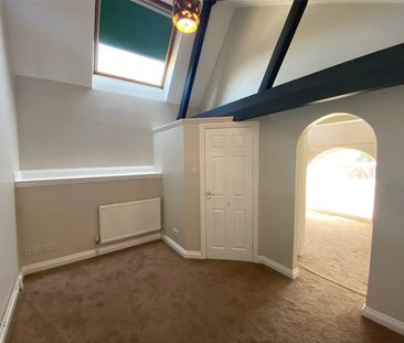 Stringfellow Mews, Holyrood Street, Chard, Somerset, TA20 - Photo 3