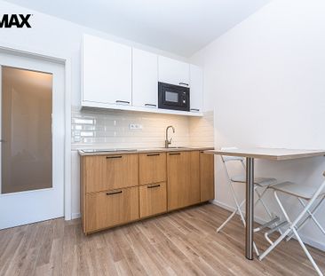 Pronájem bytu 1+kk 25 m² - Fotografie 6