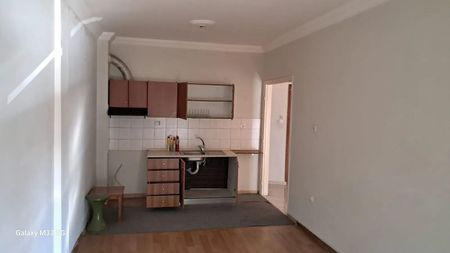 Διαμέρισμα για ενοικίαση Κέντρο (Χαριλάου) - Photo 2