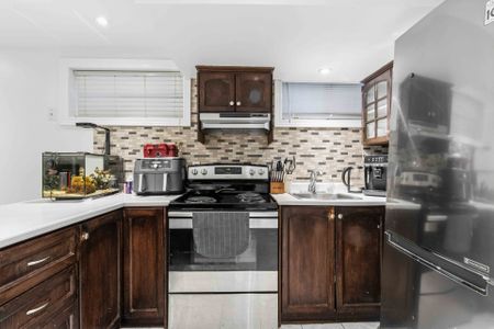For Lease - 41 Lacey Avenue Unit# Bsmt, Toronto, Ontario - Photo 4