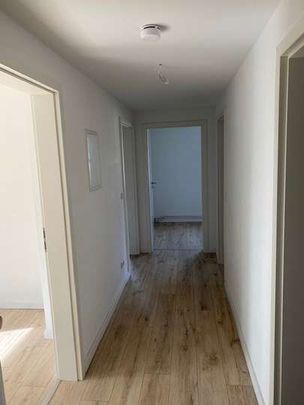 Schöne renovierte 3,0 Zimmer Wohnung - Photo 1