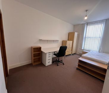 3 Bed Flat, Hyde Terrace, LS2 - Photo 6