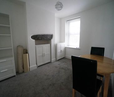 201 Caernarfon Road - Photo 2