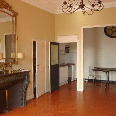 Location Appartement 2 pièces 68m² DRAGUIGNAN 83300 - Photo 1