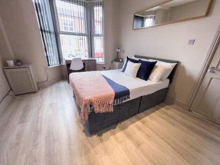 4 bedroom terraced house to rent - Photo 4