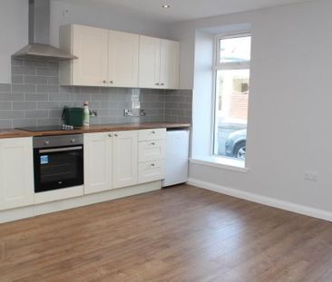 Flat 1, 8 Kinnegar Drive, Holywood, BT18 9JQ - Photo 5