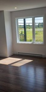 St-Jean-sur-Richelieu (secteur Iberville) - Logement 4-1/2 moderne style condo 2019 - 2 stationnements inclus - Photo 3