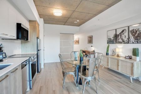 Robinson Avenue - Photo 4