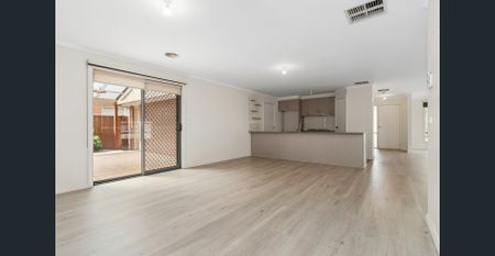 Modern Family Home - Cascades on Clyde - Photo 3