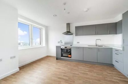 1 Bed Flat, Barking Wharf Square, IG11 - Photo 3
