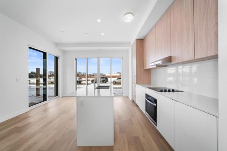 For Lease - 5 Red Squirrel Lane Unit# F-103, Richmond Hill, Ontario - Photo 5