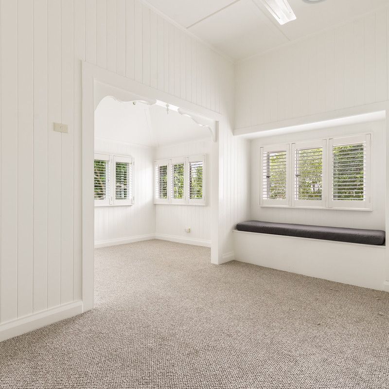 Classic Charm With Modern Comfort - Photo 1