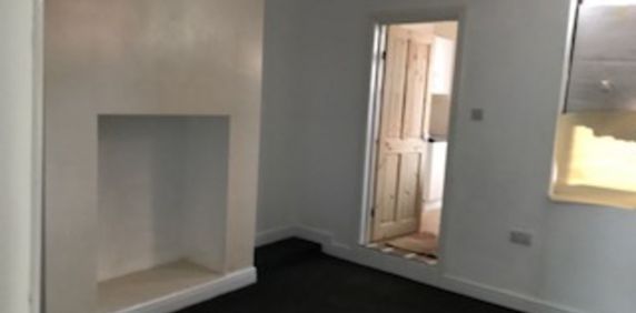 Highgate Lane, Rotherham, S63 - Photo 2