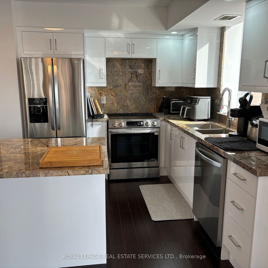 For Lease - 5229 Dundas Street West Street Unit# 1210, Toronto, Ontario - Photo 1