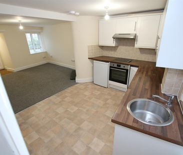 2 bed Cottage for let - Photo 3