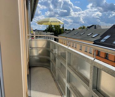 Altbauwohnung mit modernem Komfort: 100 m², Fahrstuhl, Dachterrasse... - Foto 1