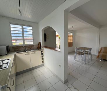 Location Appartement 44m² 2 pièces Fort de france - Photo 4