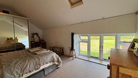 2 bedroom semi-detached house to rent - Photo 4