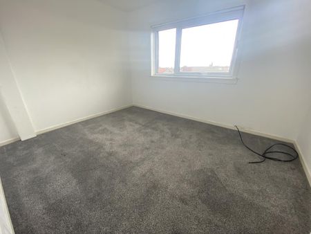 2 bedroom semi-detached house to rent - Photo 2