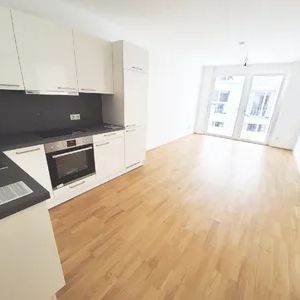 Schöne 2-Zimmer-Wohnung mit sonnigen Balkon in der Koloniestraße! - Photo 2