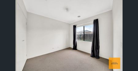 Spacious Family Home - Photo 3