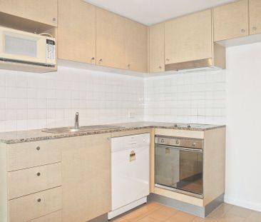 Studio in the Heart of Chatswood &ast;&ast; Available 23rd April &a... - Photo 3