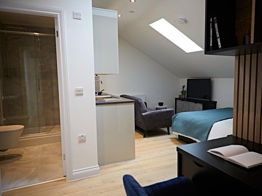 Studio to rent - Photo 1