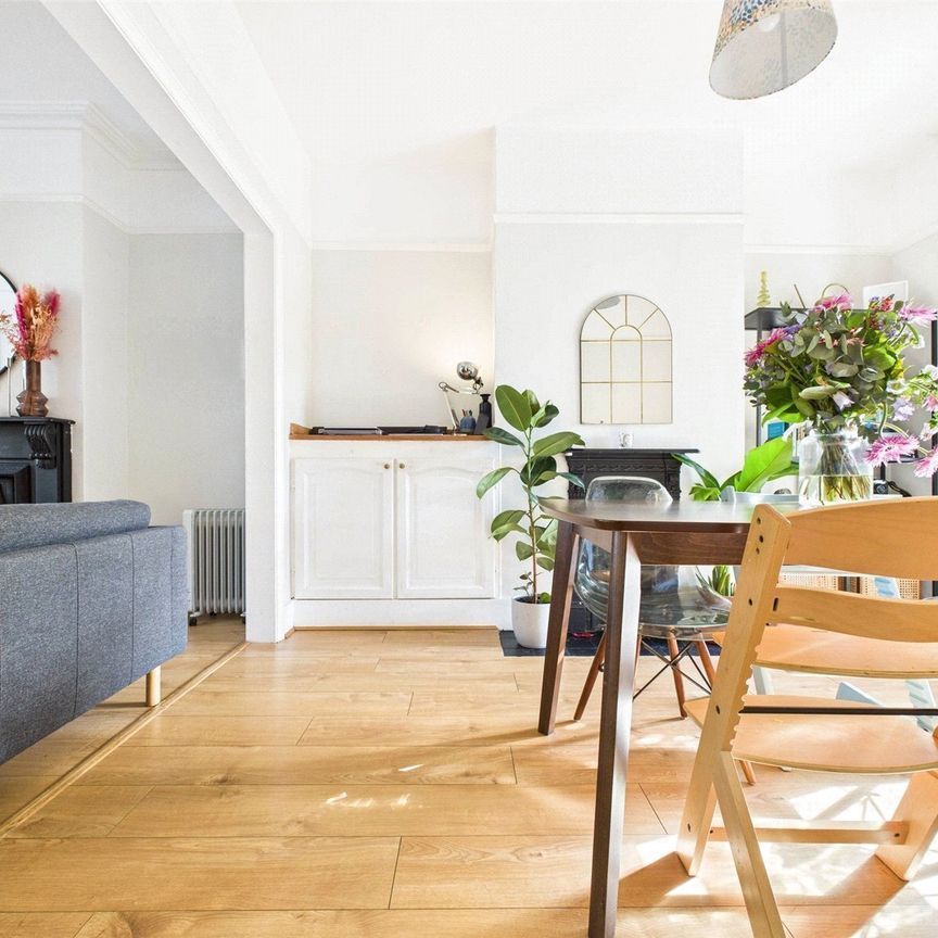 Windmill Road, Hampton Hill, TW12 - Photo 1