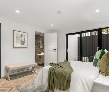 Luxurious Family Residence in Prestigious Balwyn High School Zone - Photo 6