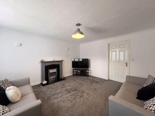 3 bedroom detached house to rent - Photo 1