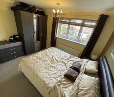 2 bedroom semi-detached house to rent - Photo 3