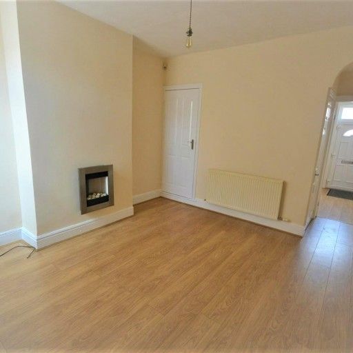 2 BED Terraced House To rent - Photo 1