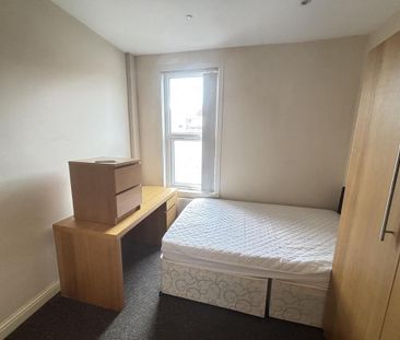 4 bedroom house to rent - Photo 2