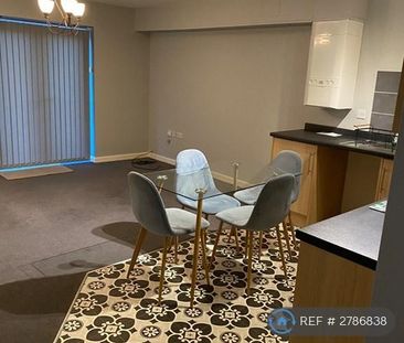 2 bedroom flat to rent - Photo 2