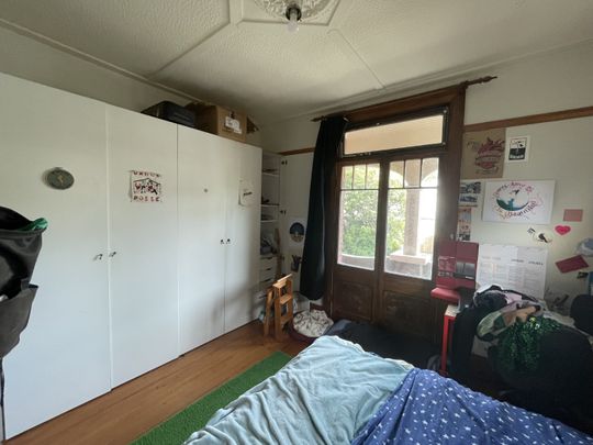 Character Home in Island Bay - Photo 1