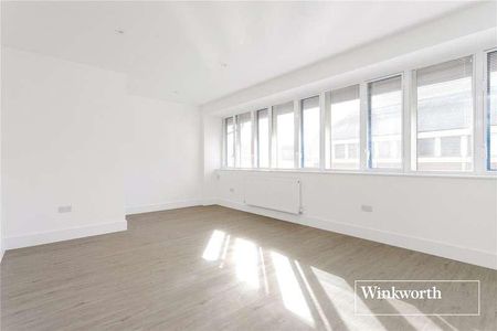 Arcadia Avenue, London, N3 - Photo 2