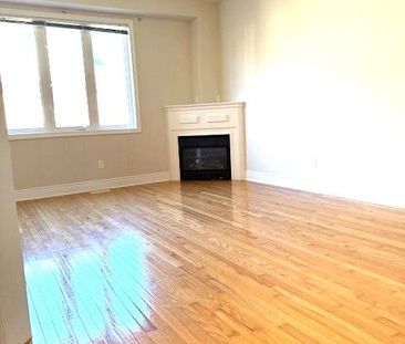 For Lease - 1063 Warby Trail, Newmarket, Ontario - Photo 1