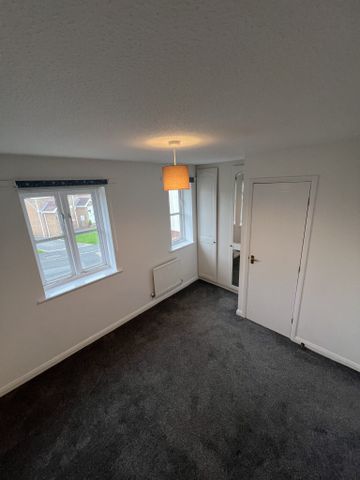 Two Bedroom Town House to Rent in Bolton - Photo 4