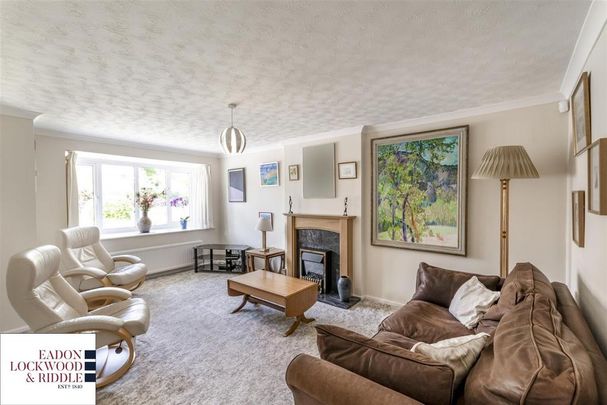 4 bedroom detached house to rent - Photo 1