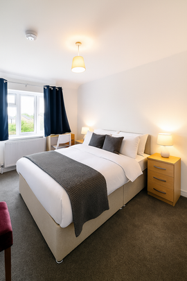 6 bedroom semi-detached house to rent - Photo 1