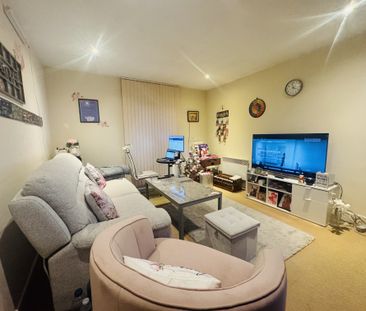 Harrogate Road, Bradford - Photo 1