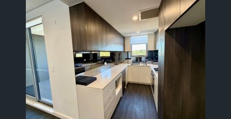 PRIME LOCATION!!!! - Photo 2