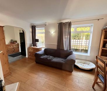 2 bedroom semi-detached house to rent - Photo 4