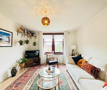 3 bedroom flat to rent - Photo 1