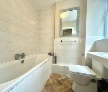 2 bedroom maisonette - Photo 6