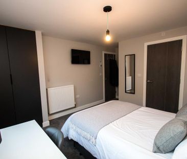 4 bedroom apartment to rent - Photo 5