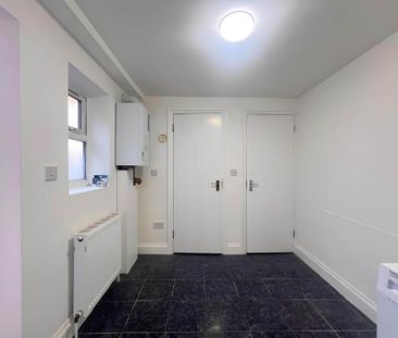 4 bedroom terraced house to rent - Photo 4