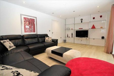 4 bedroom house share to rent - Photo 3