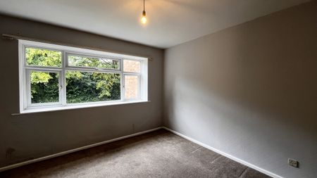 Purbeck Heights, 9 Mount Road, Poole, Dorset, BH14 - Photo 2