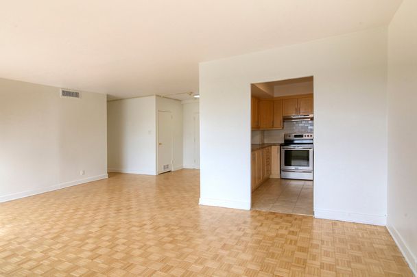 Condo for rent, Montréal (Ville-Marie) - Photo 1